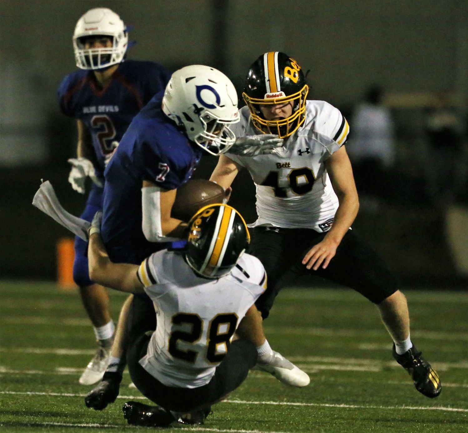 092421-qc-spt-bett-central fball18.jpg